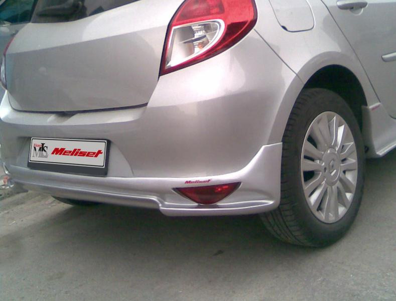 Купити Накладка на задній бампер V2 (під фарбування) для Renault Clio III 2005-2012 рр