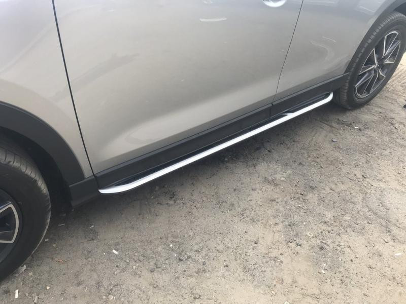 Купить Боковые пороги оригинал V1 (2 шт) для Mazda CX-5 2017- гг