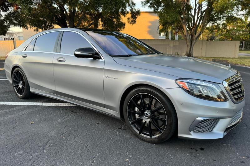 Купити Комплект обвісів S63 AMG (2014-style) для Mercedes S-сlass W222