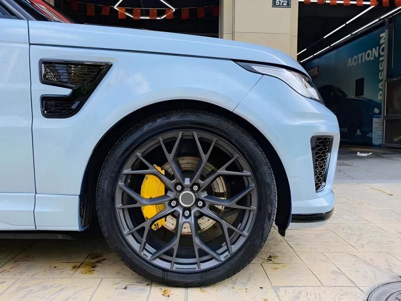 Купить Комплект обвесов для 2014-2018 (SVR) для Range Rover Sport