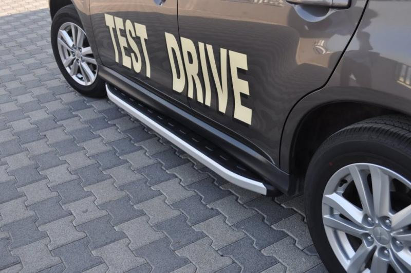 Купить Боковые пороги Fullmond (2 шт, алюм.) для Mitsubishi Eclipse Cross