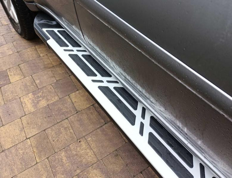 Купити Бокові пороги Sunrise (2 шт., алюміній) для Mitsubishi Pajero Sport 2008-2015 рр