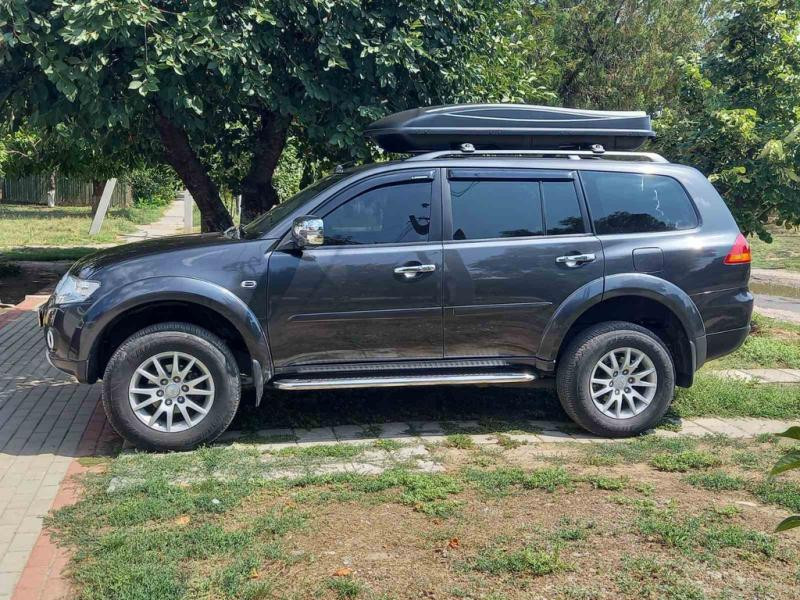 Купить Боковые пороги Maydos V2 (2 шт., алюминий -2025 нерж) для Mitsubishi Pajero Sport 2008-2015 гг