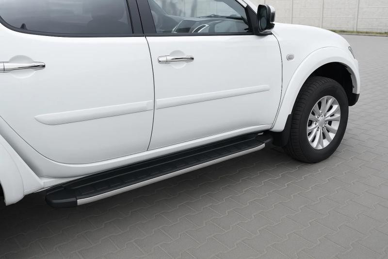 Купить Боковые пороги Fullmond (2 шт., алюминий) для Mitsubishi Pajero Sport 2008-2015 гг