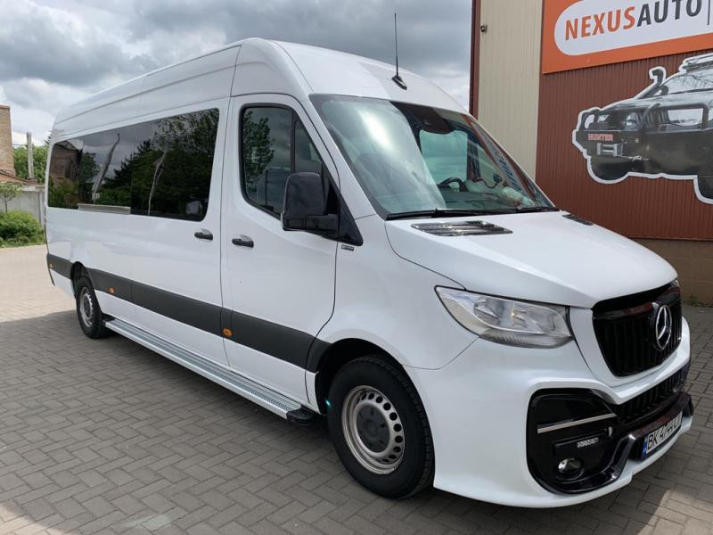 Купить Боковые пороги Maya V2 (2 шт., алюминий) Long/ExtraLong для Mercedes Sprinter W907/W910 2018- гг