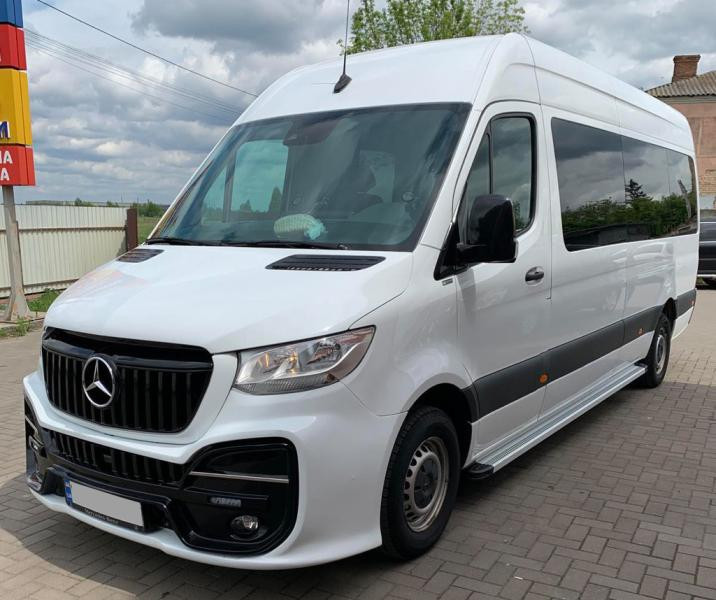 Купить Боковые пороги Maya V2 (2 шт., алюминий) Long/ExtraLong для Mercedes Sprinter W907/W910 2018- гг