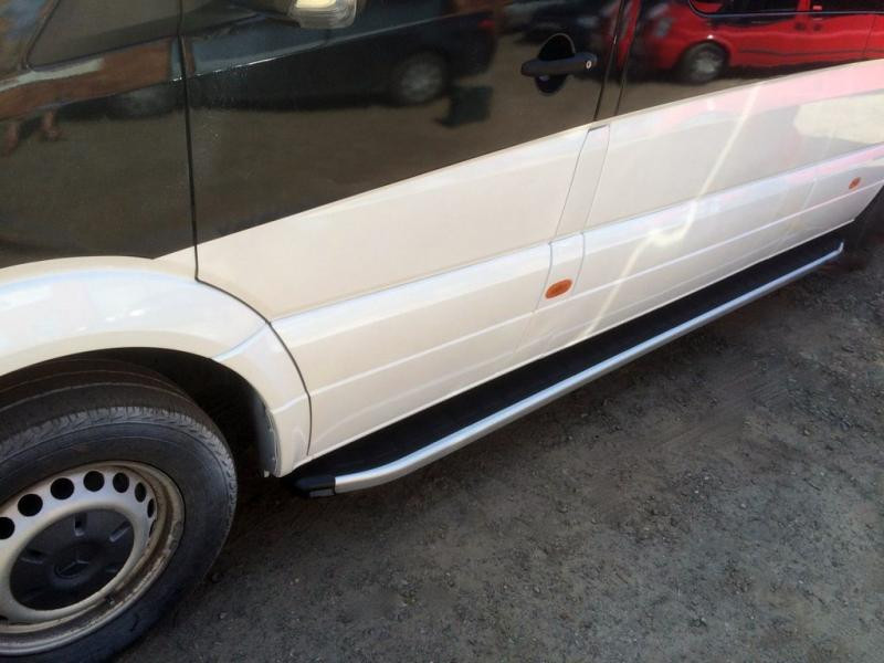 Купити Бокові пороги Fullmond (2 шт., алюм) Long/ExtraLong для Mercedes Sprinter W907/W910 2018- рр