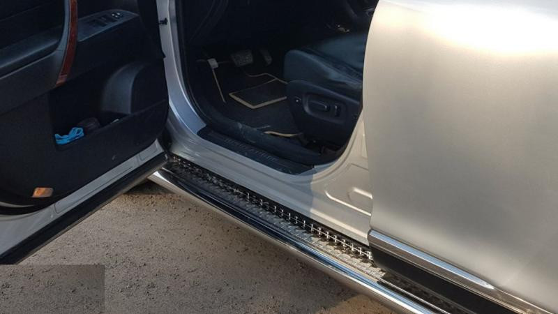 Купить Боковые пороги Premium (2 шт., нерж.) Ø60 для Toyota Highlander 2008-2013 гг