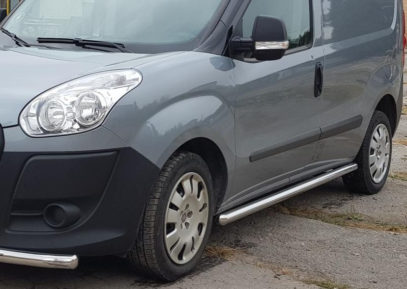 Купити Бічні труби (2 шт., нерж.) 70мм, Максі база для Fiat Doblo II 2010-2022 рр