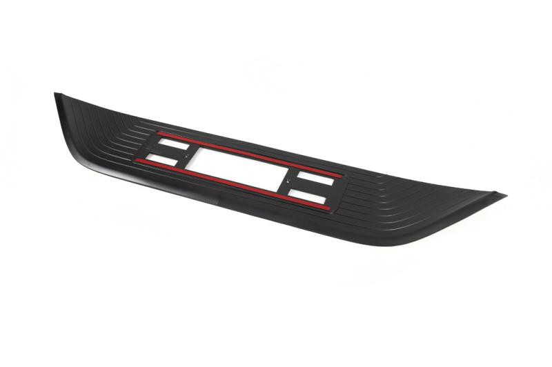 Купить Пластиковая накладка на крышку багажника Красная для Volkswagen T6