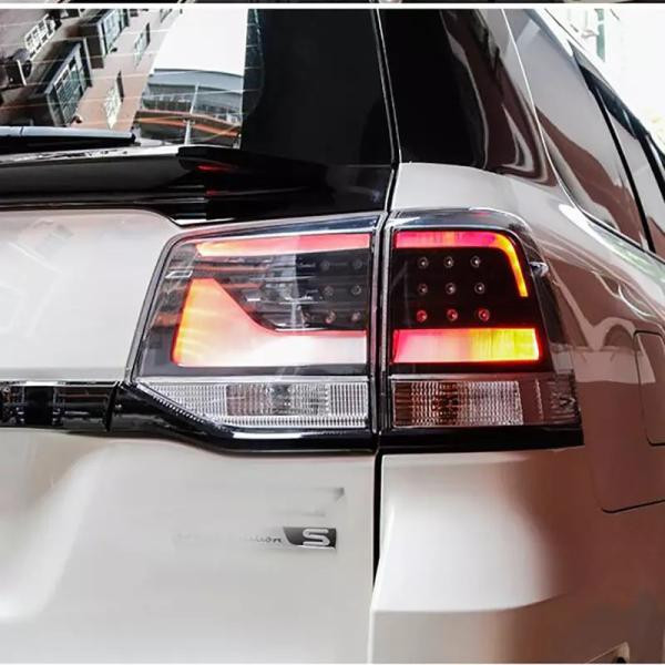 Купить Задние фонари 2016-2025 (Executive Black) для Toyota Land Cruiser 200