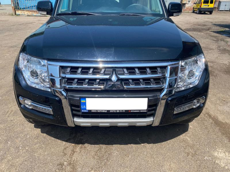 Купити Комплект рестайлінгу (передній бампер) для Mitsubishi Pajero Wagon IV