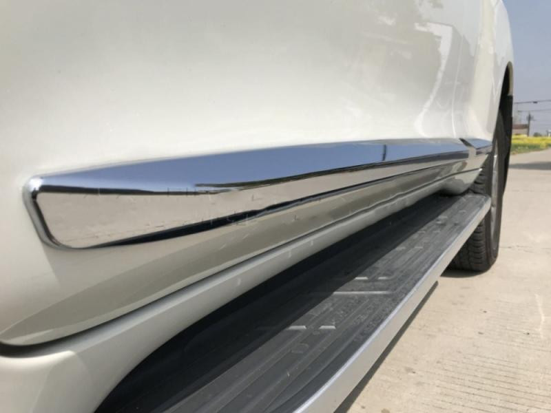 Купить Молдинг дверей (дизайн 2018-2025) для Toyota Land Cruiser Prado 150