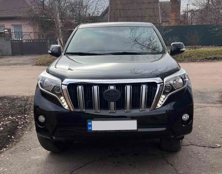 Купить Решетка 2013-2017 (стандарт) для Toyota Land Cruiser Prado 150