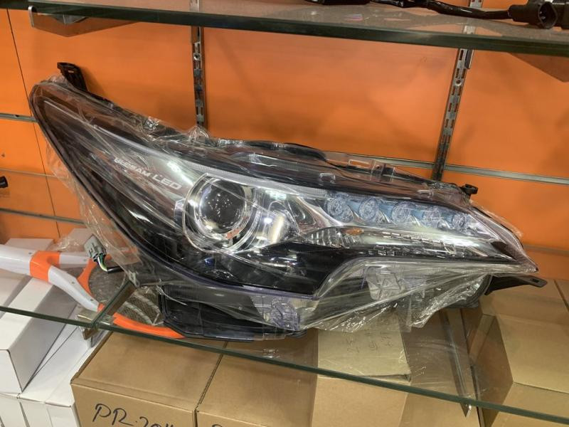 Купить Передняя оптика (2 шт) для Toyota Fortuner 2015- гг