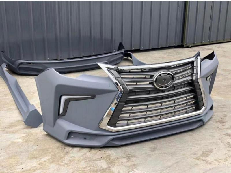 Купити Комплект рестайлінгу (на 2018 рік) для Toyota Fortuner 2015- рр