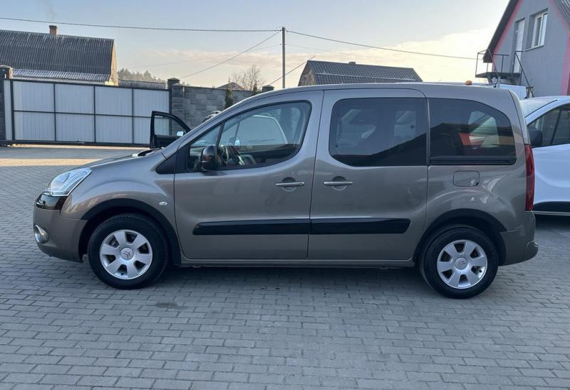 Купить Накладки на арки (4 шт, черные) XTR, 2 боковые двери, пластик для Peugeot Partner Tepee 2008-2018 гг