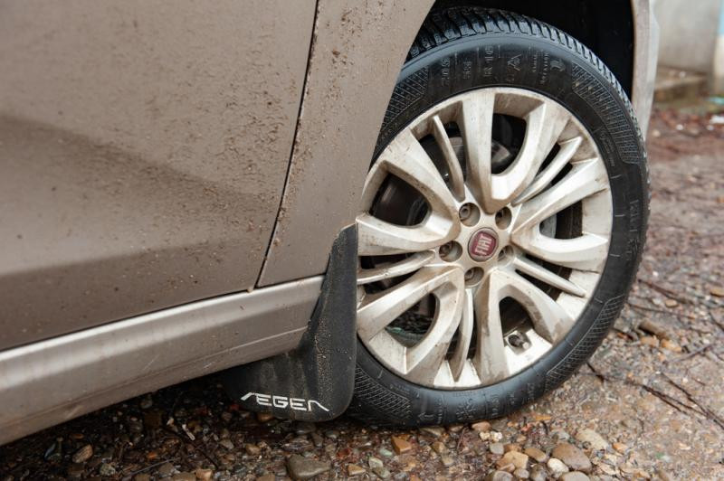 Купити Передні бризковики (2 шт.) для Fiat Tipo 2016- рр