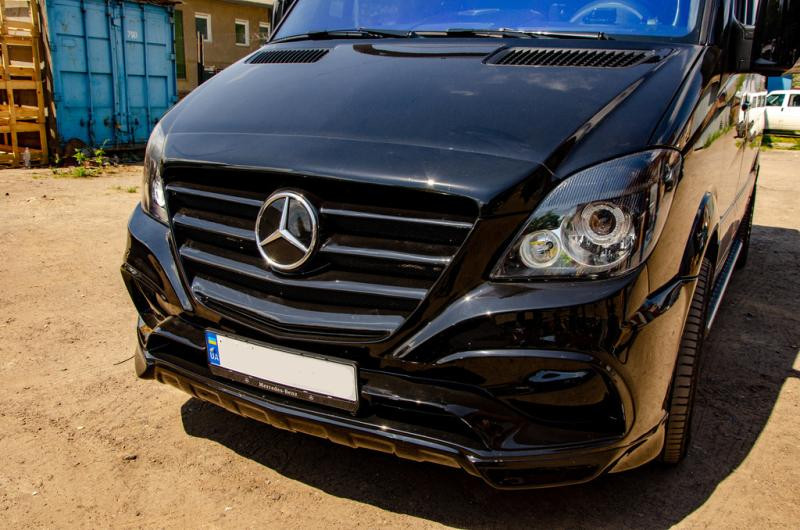Купити Передній бампер Exclusive Sport (2006-2013) для Mercedes Sprinter W906 рр