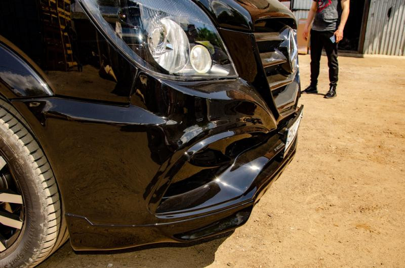 Купити Передній бампер Exclusive Sport (2006-2013) для Mercedes Sprinter W906 рр