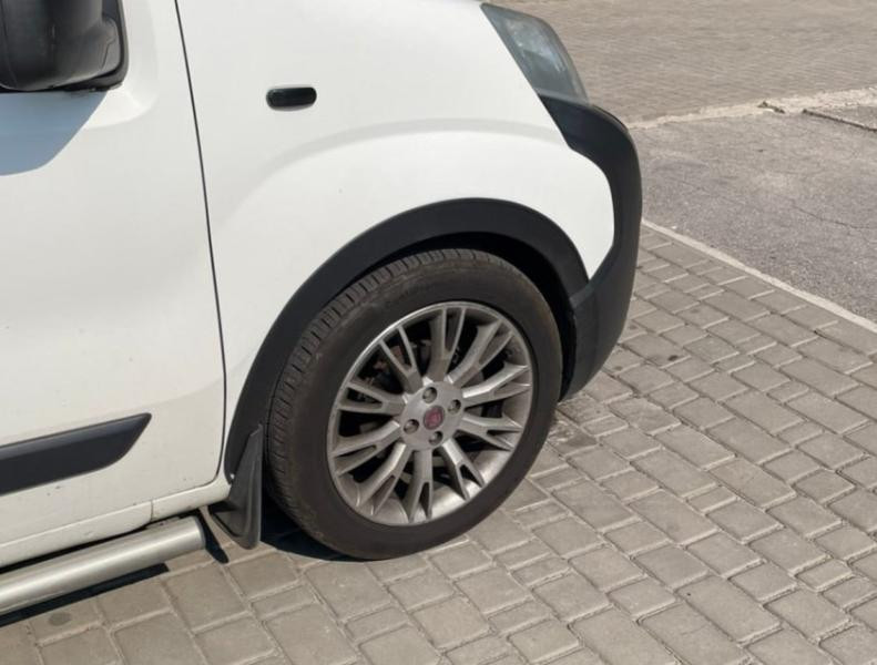 Купити Накладки на арки (4 шт, чорні) 2 бокові двері, Металеві для Fiat Fiorino/Qubo