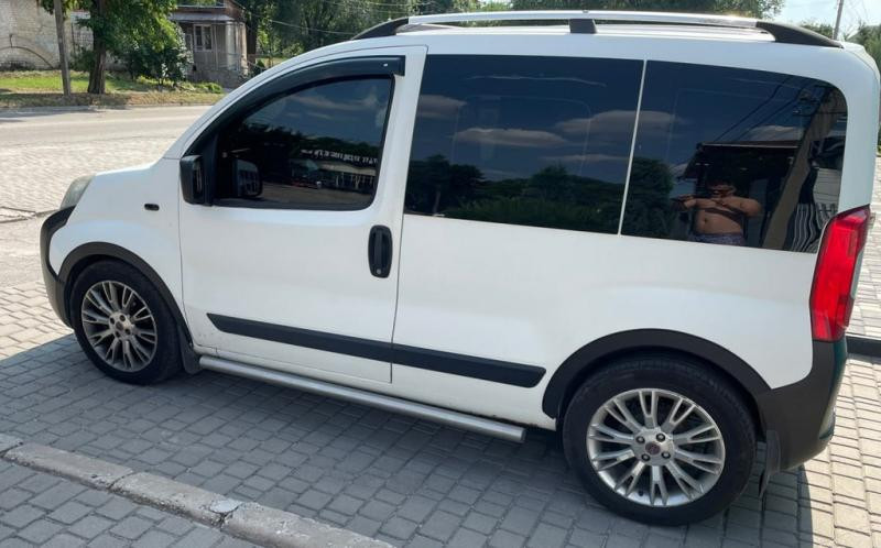 Купити Накладки на арки (4 шт, чорні) 2 бокові двері, Металеві для Fiat Fiorino/Qubo