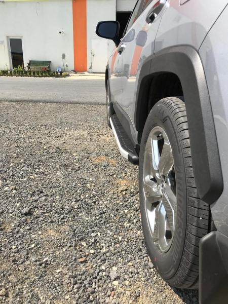 Купить Боковые пороги Fullmond (2 шт., алюминий) для Toyota Rav 4 2019- гг