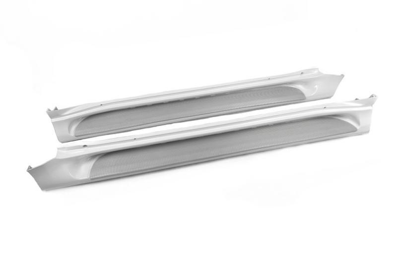 Купити Бокові пороги GX-style (2 шт., алюміній) Чорний колір (сіра підніжка) для Toyota Land Cruiser Prado 150