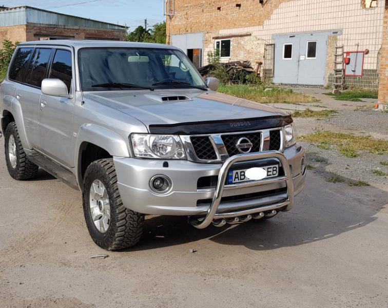 Купити Кенгурятник QT007 (нерж) для Nissan Patrol Y61 1997-2011 рр