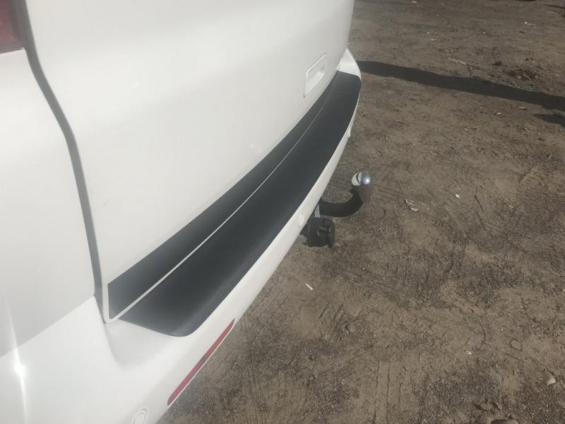 Купить Накладка на задний бампер с загибом (ABS-пластик) Матовая для Volkswagen T5 Multivan 2003-2010 гг