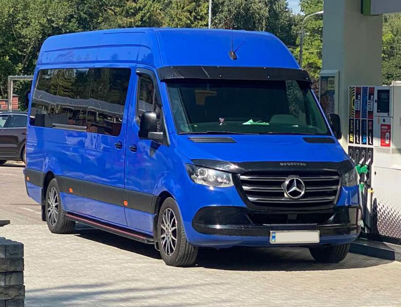 Купити Бокові пороги Maya Red (2 шт., алюміній) Long/ExtraLong для Mercedes Sprinter W907/W910 2018- рр