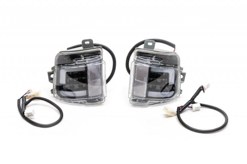 Купити Задні габарити 2016-2021 (Executive Black) для Toyota Land Cruiser 200