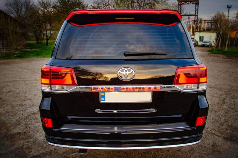 Купити Планка над номером LED (2016-2025) для Toyota Land Cruiser 200