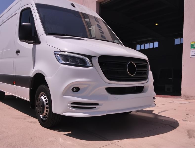 Купить Накладка на передний бампер V3 (под покраску) для Mercedes Sprinter W907/W910 2018- гг