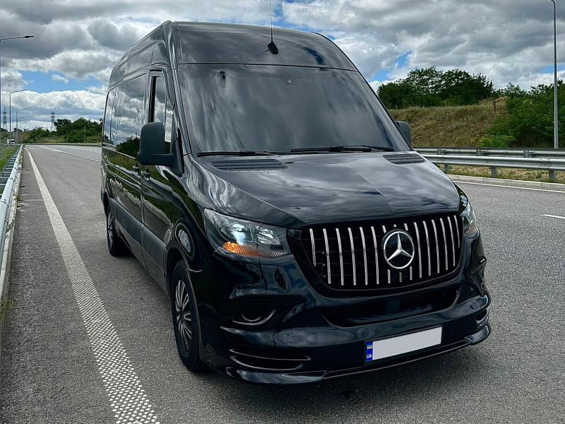 Купить Накладка на передний бампер V3 (под покраску) для Mercedes Sprinter W907/W910 2018- гг