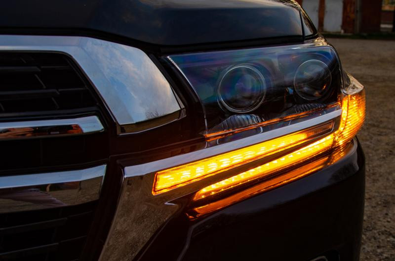 Купить Реснички с LED (2016-2025) для Toyota Land Cruiser 200