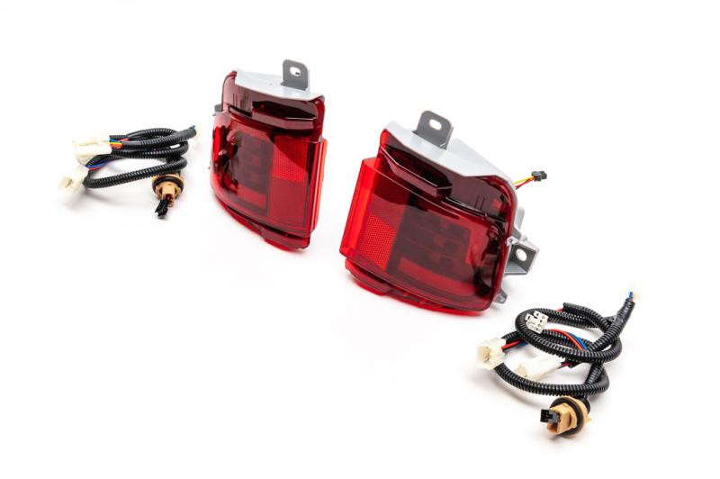 Купить Задние габариты 2016-2025 (LED) для Toyota Land Cruiser 200