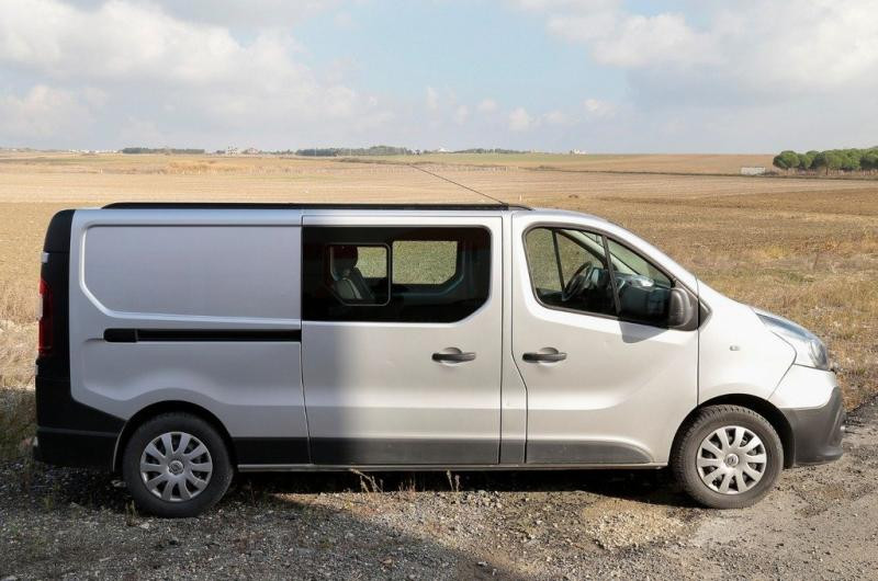 Купити Інтегровані рейлінги (чорні) Коротка база для Fiat Talento 2016- рр