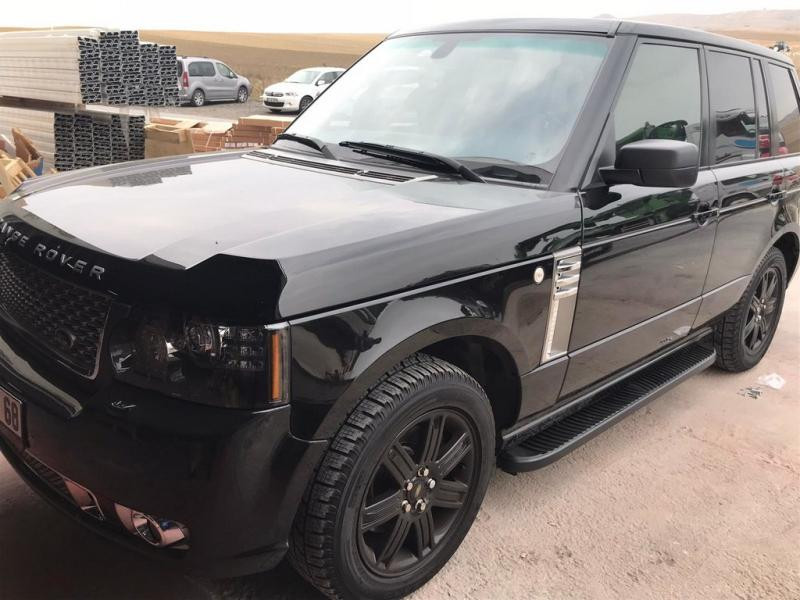 Купить Боковые пороги Tayga Black (2 шт., алюминий) для Range Rover III L322 2002-2012 гг