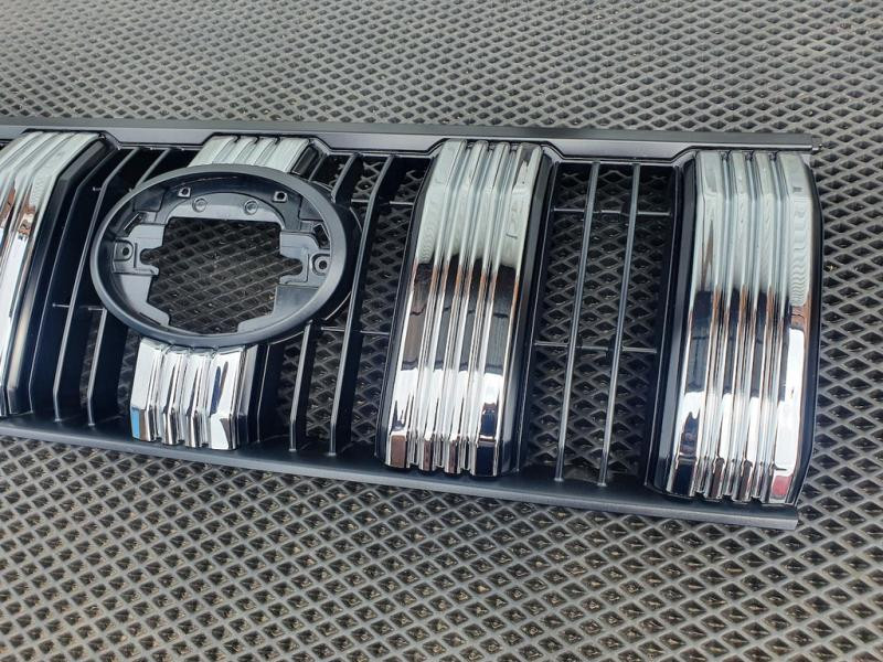 Купити Хром накладки на решітку 2017-2025 для Toyota Land Cruiser Prado 150