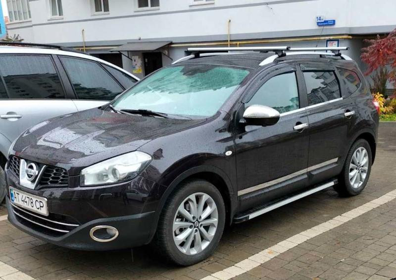 Купить Боковые пороги Maya V1 (2 шт., алюминий) Длинная база для Nissan Qashqai 2010-2014 гг