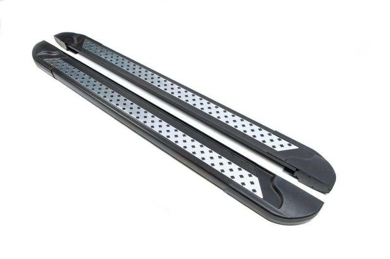 Купити Бокові пороги New Vision Black (2 шт., алюміній) для Range Rover II P38A 1997-2002 рр