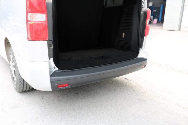 Купити Накладка на задній бампер EuroCap (на довгу базу, ABS) для Opel Zafira Life 2019- рр