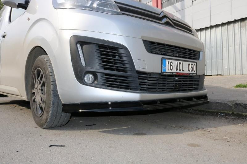 Купити Передня лип накладка (ABS) для Opel Zafira Life 2019- рр