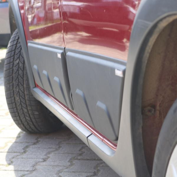 Купити Молдинги (4 шт, ABS) для Renault Sandero 2013-2022 рр