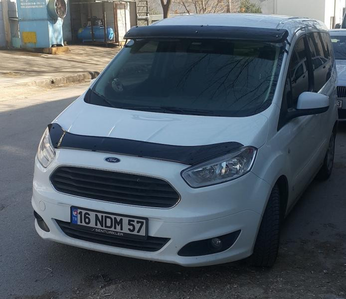 Купити Козирьок на лобове скло (чорний глянець, 5мм) для Ford Courier 2014-2023 рр