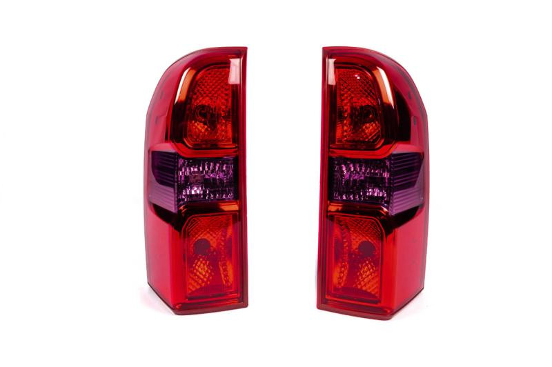 Купить Задние фонари RED (2004-2008, 2 шт) для Nissan Patrol Y61