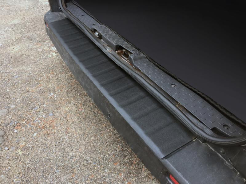 Купить Накладка на задний бампер DDU (ABS) для Nissan NV300/Primastar 2016-гг