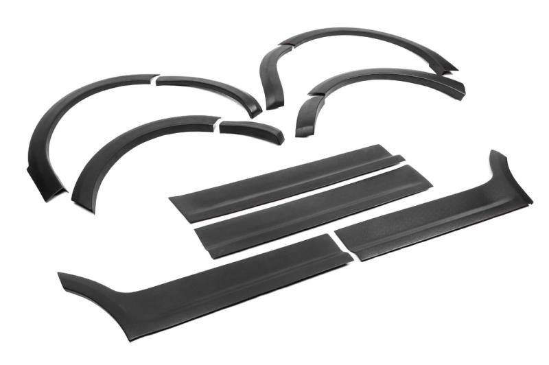 Купить Комплект молдингов и расширителей арок 2 двери, короткая база для Volkswagen Caddy 2004-2010 гг