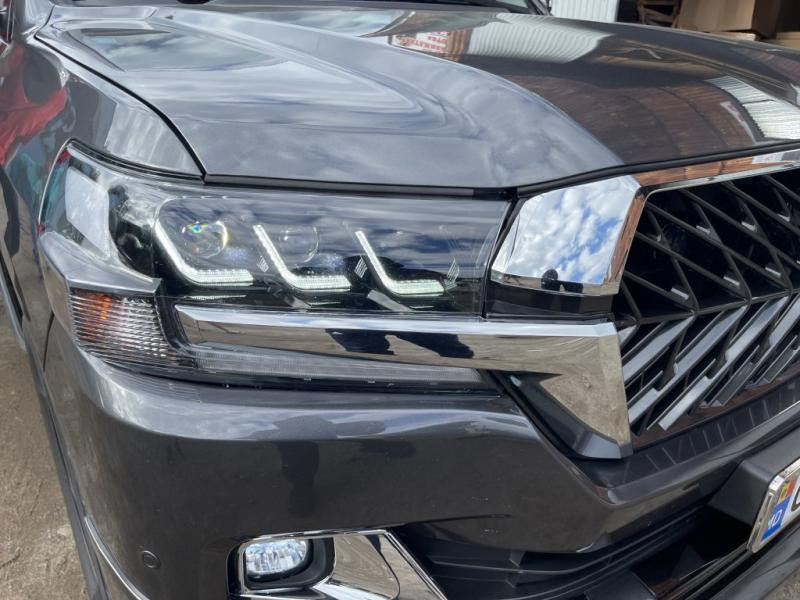 Купити Передні фари 2016-2025 (LX-Design) для Toyota Land Cruiser 200